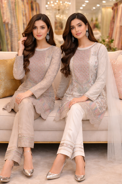 SPECIAL OFFER NEW Trouser Suits 576