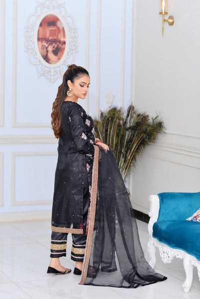 SPECIAL OFFER NEW Trouser Suits 501